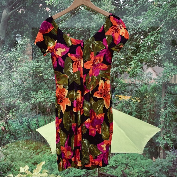 Tailor made Floral Dress, Size Small - Picture 3 of 4